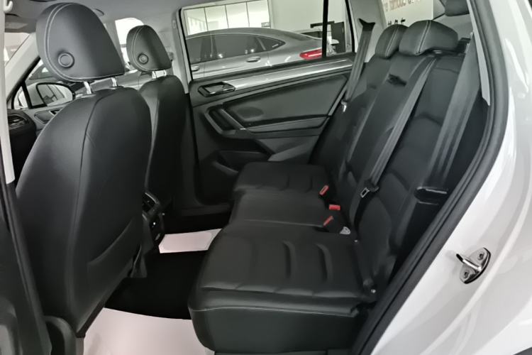 Used Volkswagen Tiguan L 2021 330TSI Automatic Two-Wheel Drive R-Line Enhanced Edition Left Rear Seat