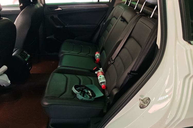 Used Volkswagen Tiguan L 2021 330TSI Automatic Two-Wheel Drive R-Line Enhanced Edition Left Rear Seat