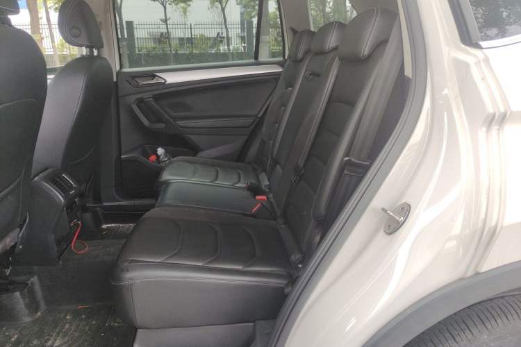 Used Volkswagen Tiguan L 2021 330TSI Automatic Two-Wheel Drive Smart Edition Left Rear Seat