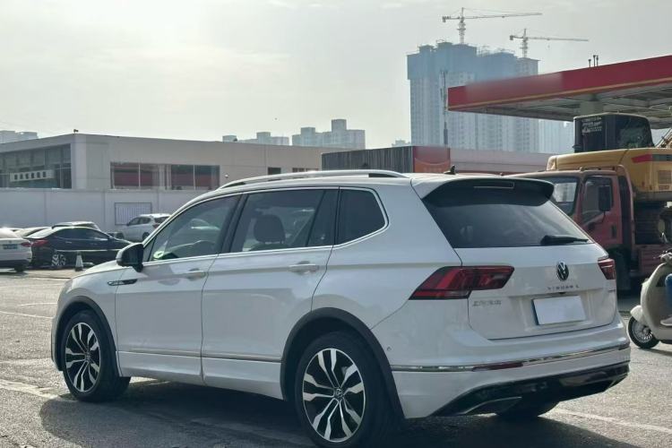 Used Volkswagen Tiguan L 2021 330TSI Automatic Two-Wheel Drive R-Line Enhanced Edition Left Side