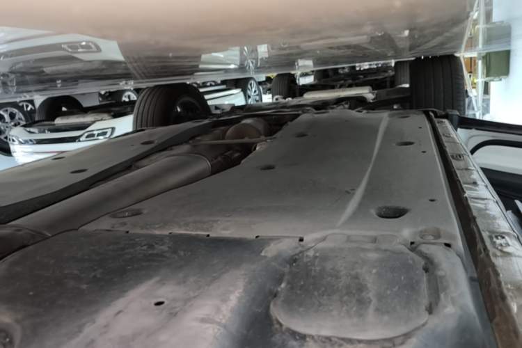 Used Volkswagen Tiguan L 2021 330TSI Automatic Two-Wheel Drive Smart Edition Left Side Sill