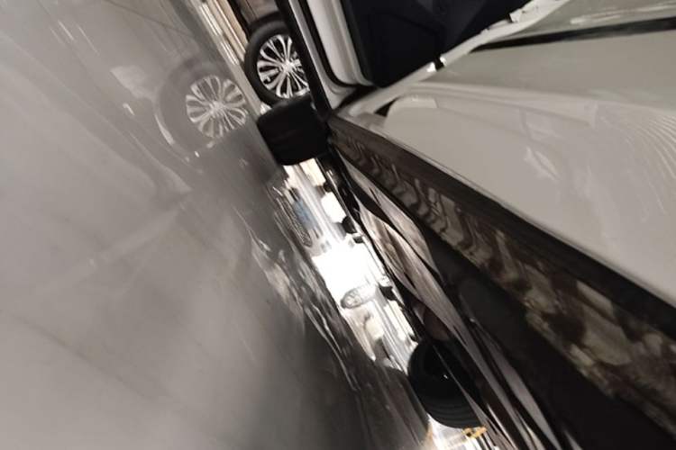 Used Volkswagen Tiguan L 2021 330TSI Automatic Two-Wheel Drive R-Line Enhanced Edition Left Side Sill