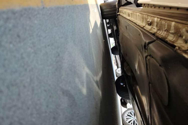 Used Volkswagen Tiguan L 2021 330TSI Automatic Two-Wheel Drive R-Line Enhanced Edition Left Side Sill