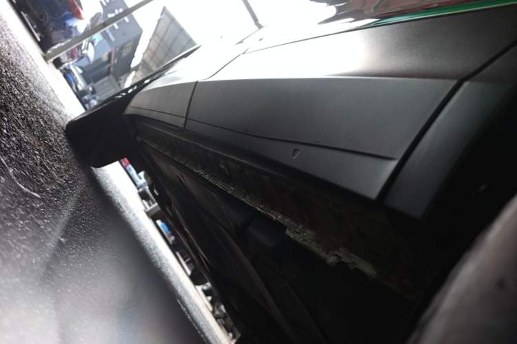 Used Volkswagen Tiguan L 2021 330TSI Automatic Two-Wheel Drive Smart Edition Left Side Sill