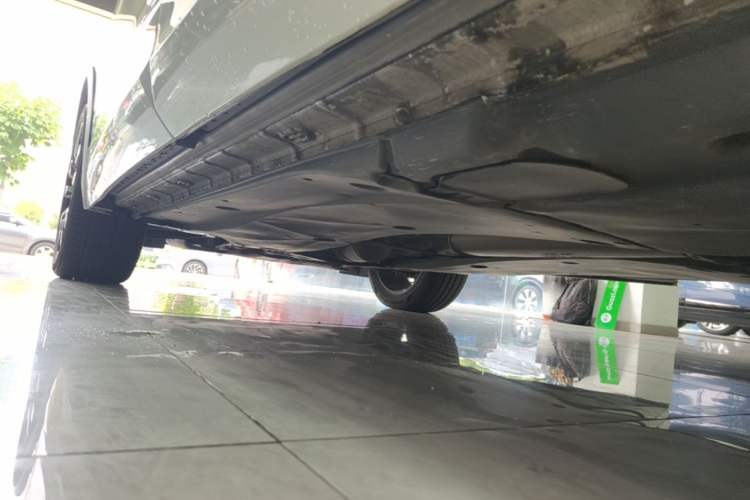 Used Volkswagen Tiguan L 2021 330TSI Automatic Two-Wheel Drive R-Line Enhanced Edition Left Side Sill