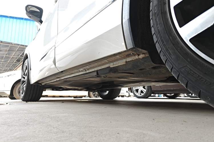 Used Volkswagen Tiguan L 2021 330TSI Automatic Two-Wheel Drive R-Line Enhanced Edition Left Side Sill