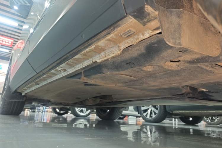 Used Volkswagen Tiguan L 2021 330TSI Automatic Two-Wheel Drive Smart Edition Left Side Sill