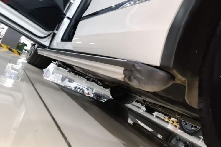 Used Volkswagen Tiguan L 2021 330TSI Automatic Two-Wheel Drive R-Line Enhanced Edition Left Side Sill