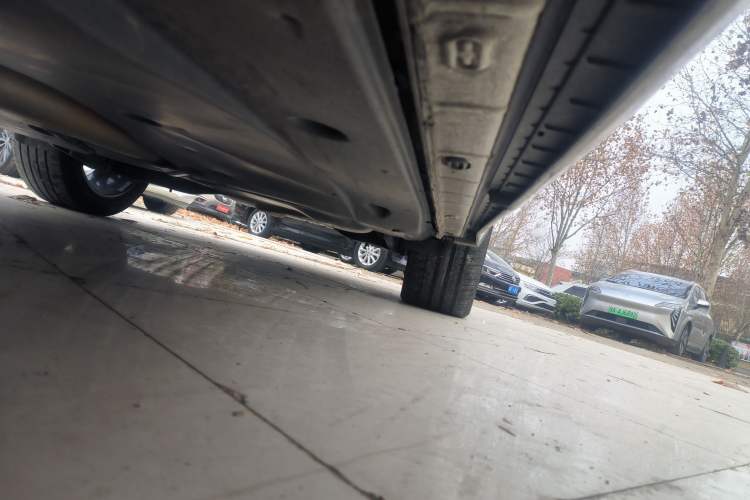 Used Volkswagen Tiguan L 2021 330TSI Automatic Two-Wheel Drive R-Line Enhanced Edition Left Side Sill