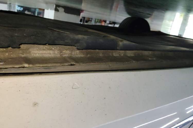 Used Volkswagen Tiguan L 2021 330TSI Automatic Two-Wheel Drive R-Line Enhanced Edition Left Side Sill