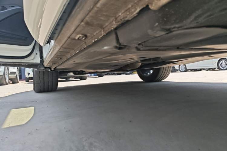 Used Volkswagen Tiguan L 2021 330TSI Automatic Two-Wheel Drive R-Line Enhanced Edition Left Side Sill