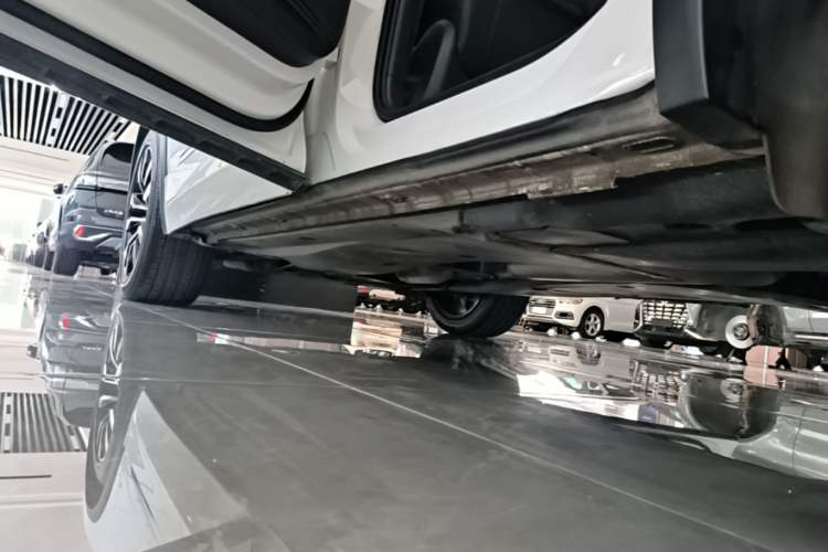 Used Volkswagen Tiguan L 2021 330TSI Automatic Two-Wheel Drive R-Line Enhanced Edition Left Side Sill