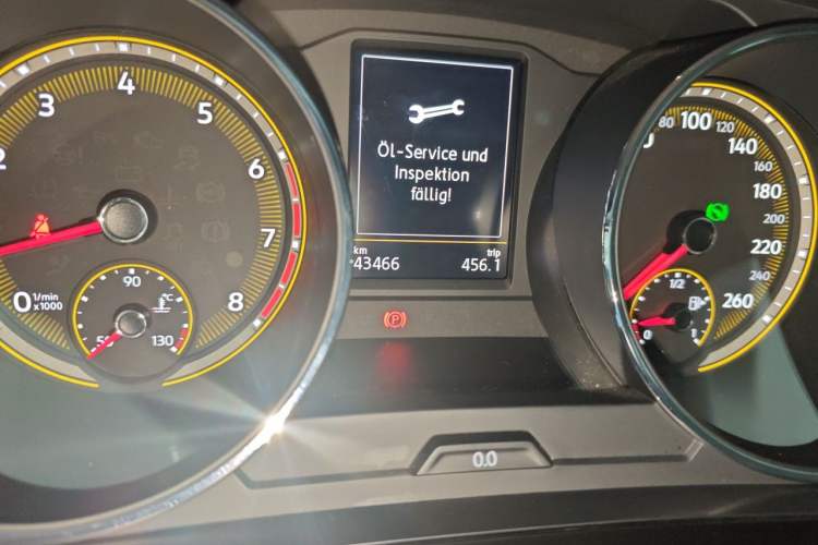 Used Volkswagen Tiguan L 2021 280TSI Automatic Two-Wheel Drive Smart Edition Odometer Close Up