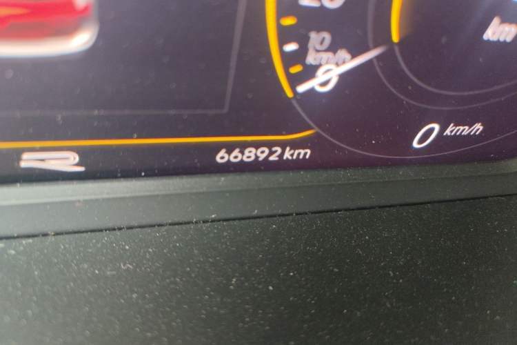 Used Volkswagen Tiguan L 2021 330TSI Automatic Two-Wheel Drive R-Line Enhanced Edition Odometer Close Up
