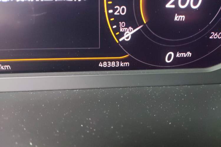Used Volkswagen Tiguan L 2021 330TSI Automatic Two-Wheel Drive Smart Edition Odometer Close Up