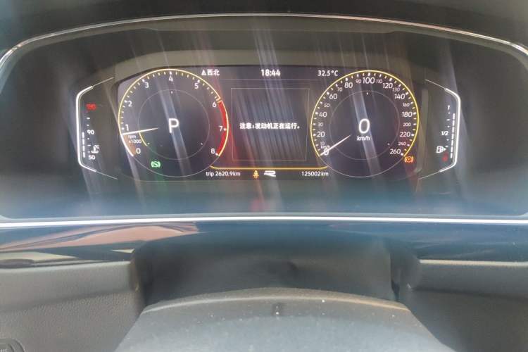 Used Volkswagen Tiguan L 2021 330TSI Automatic Two-Wheel Drive R-Line Enhanced Edition Odometer Close Up