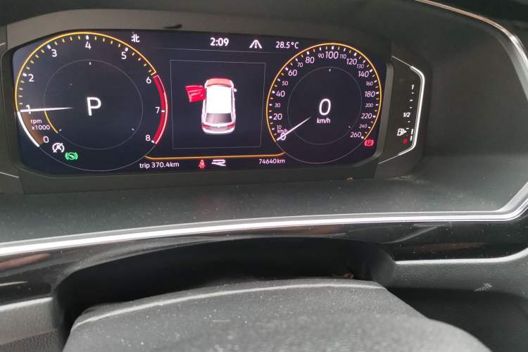 Used Volkswagen Tiguan L 2021 380TSI Automatic All-Wheel Drive R-Line Comfort Plus 7-Seater Odometer Close Up