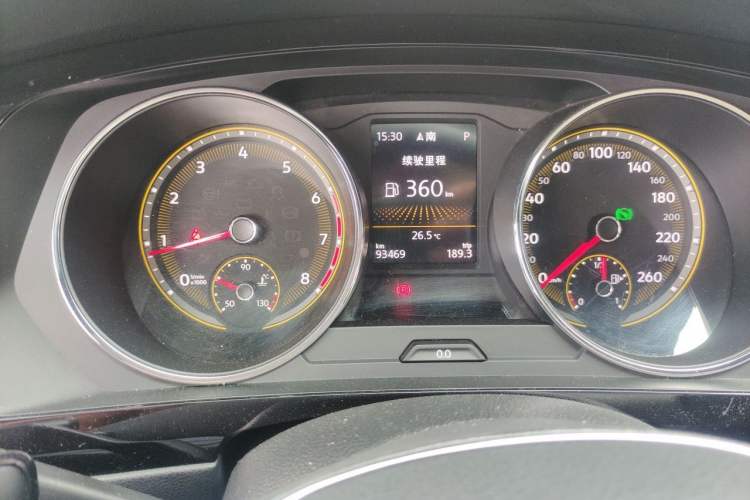 Used Volkswagen Tiguan L 2021 330TSI Automatic Two-Wheel Drive Smart Edition Odometer Close Up