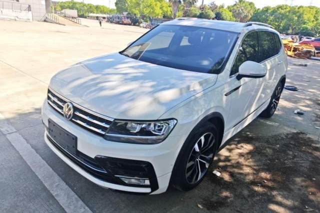 Volkswagen Tiguan L 2021 330TSI Automatic Two-Wheel Drive R-Line Enhanced Edition usado