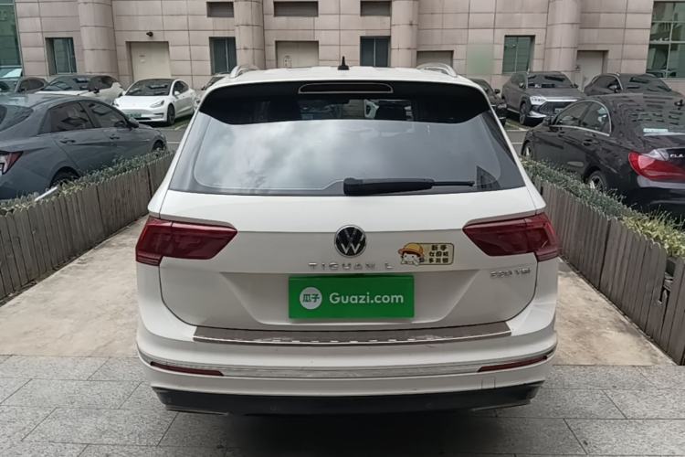 Used Volkswagen Tiguan L 2021 330TSI Automatic Two-Wheel Drive R-Line Flagship Edition Rear