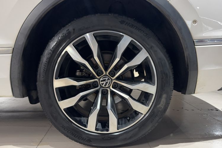 Used Volkswagen Tiguan L 2021 330TSI Automatic Two-Wheel Drive R-Line Enhanced Edition Rear
