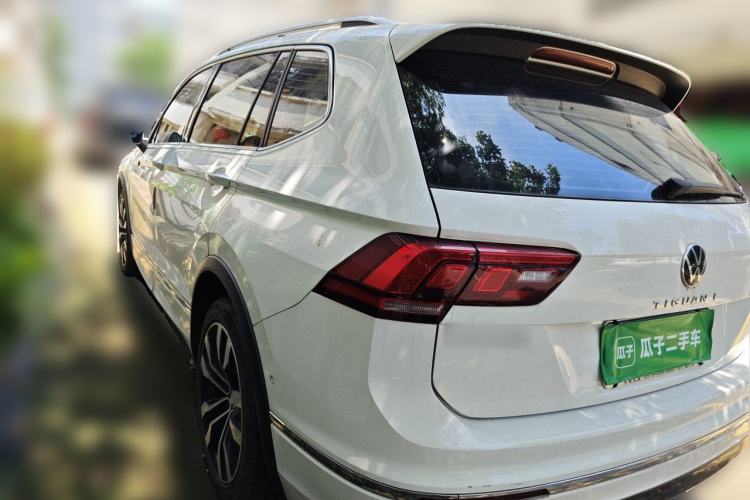 Used Volkswagen Tiguan L 2021 330TSI Automatic Two-Wheel Drive R-Line Enhanced Edition Rear Left 45 Deg