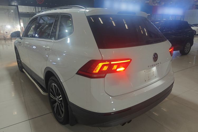 Used Volkswagen Tiguan L 2021 280TSI Automatic Two-Wheel Drive Comfort Edition – Low-Trim Version Rear Left 45 Deg
