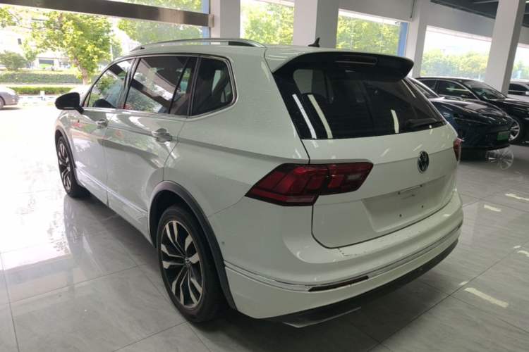 Used Volkswagen Tiguan L 2021 330TSI Automatic Two-Wheel Drive R-Line Enhanced Edition Rear Left 45 Deg