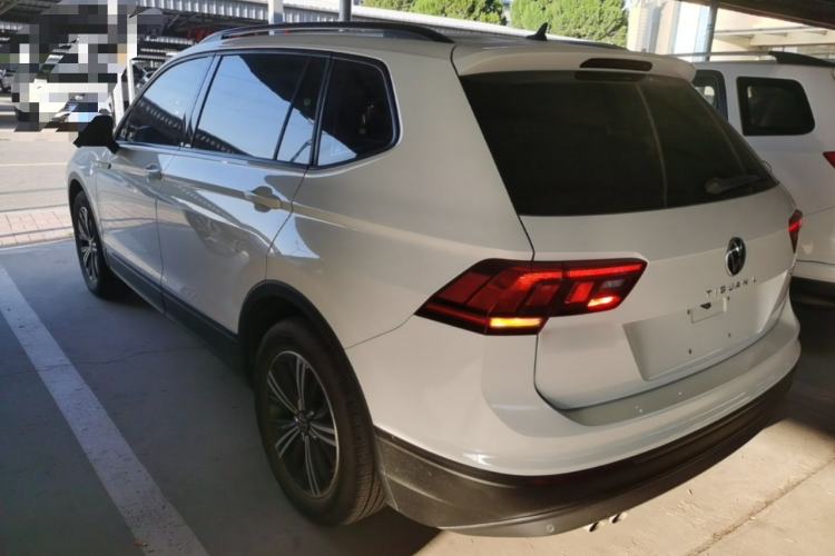 Used Volkswagen Tiguan L 2021 280TSI Automatic Two-Wheel Drive Comfort Edition – Low-Trim Version Rear Left 45 Deg