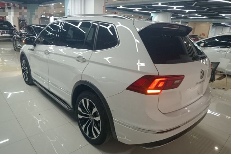 Used Volkswagen Tiguan L 2021 330TSI Automatic Two-Wheel Drive R-Line Enhanced Edition Rear Left 45 Deg