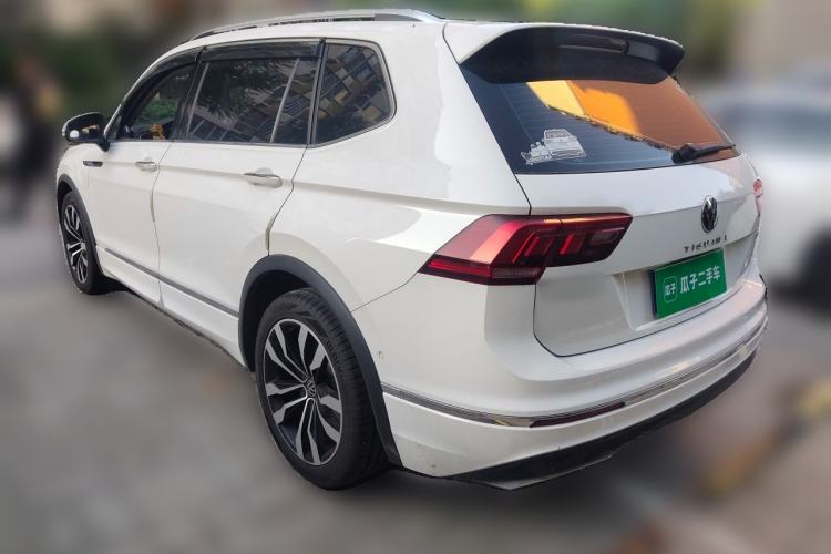 Used Volkswagen Tiguan L 2021 330TSI Automatic Two-Wheel Drive R-Line Enhanced Edition Rear Left 45 Deg