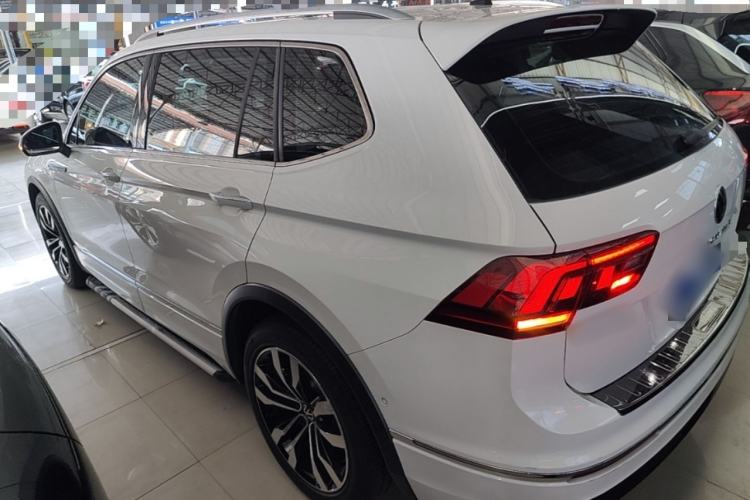 Used Volkswagen Tiguan L 2021 330TSI Automatic Two-Wheel Drive R-Line Enhanced Edition Rear Left 45 Deg