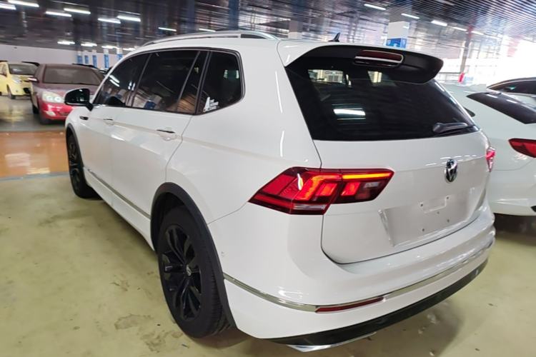 Used Volkswagen Tiguan L 2021 330TSI Automatic Two-Wheel Drive R-Line Enhanced Edition Rear Left 45 Deg
