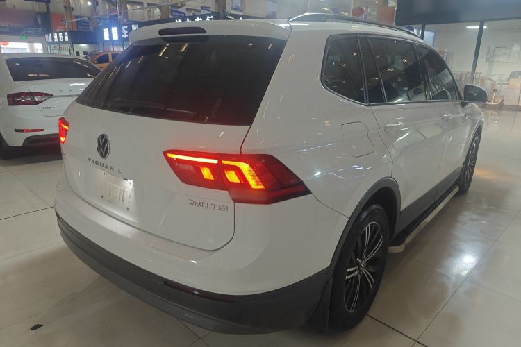 Used Volkswagen Tiguan L 2021 280TSI Automatic Two-Wheel Drive Comfort Edition – Low-Trim Version Rear Right 45 Deg