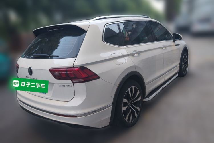 Used Volkswagen Tiguan L 2021 330TSI Automatic Two-Wheel Drive R-Line Enhanced Edition Rear Right 45 Deg