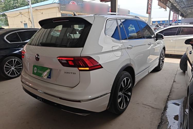 Used Volkswagen Tiguan L 2021 330TSI Automatic Two-Wheel Drive R-Line Enhanced Edition Rear Right 45 Deg