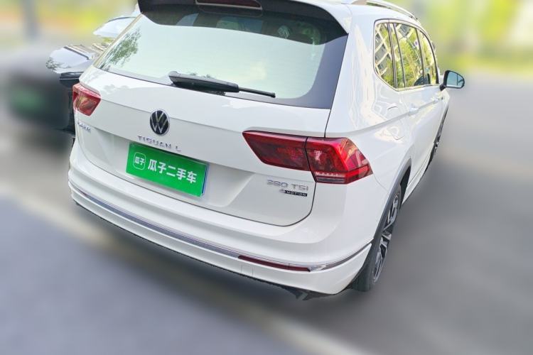 Used Volkswagen Tiguan L 2021 380TSI Automatic All-Wheel Drive R-Line Comfort Plus 7-Seater Rear Right 45 Deg