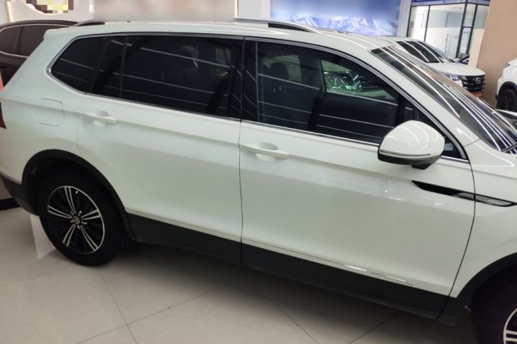 Used Volkswagen Tiguan L 2021 330TSI Automatic Two-Wheel Drive Smart Edition Rear Right 45 Deg