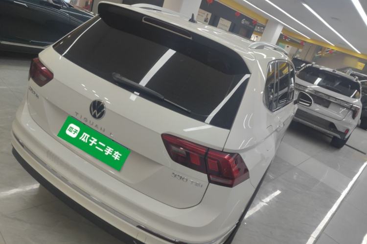 Used Volkswagen Tiguan L 2021 330TSI Automatic Two-Wheel Drive R-Line Enhanced Edition Rear Right 45 Deg