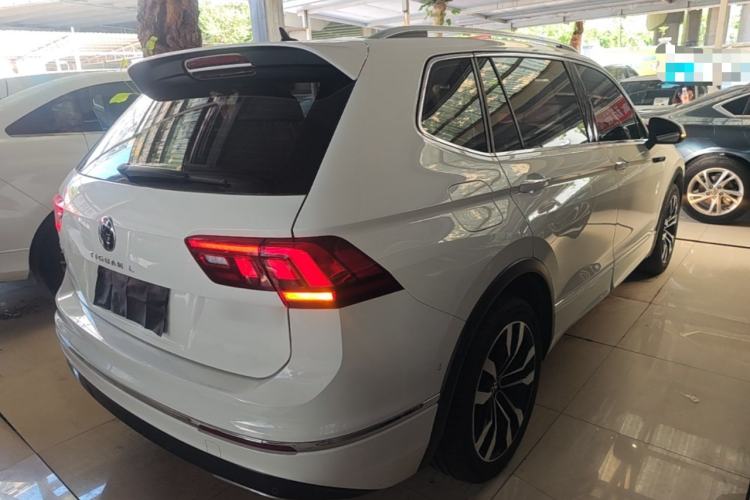 Used Volkswagen Tiguan L 2021 330TSI Automatic Two-Wheel Drive R-Line Enhanced Edition Rear Right 45 Deg