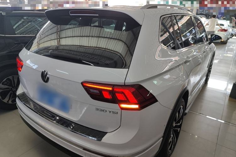 Used Volkswagen Tiguan L 2021 330TSI Automatic Two-Wheel Drive R-Line Enhanced Edition Rear Right 45 Deg