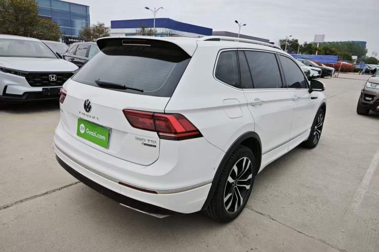 Used Volkswagen Tiguan L 2021 380TSI Automatic All-Wheel Drive R-Line Comfort Plus 7-Seater Rear Right 45 Deg