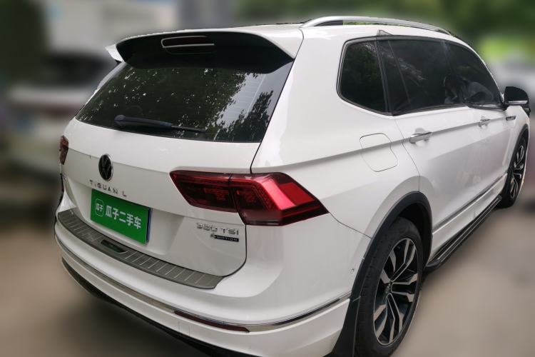 Used Volkswagen Tiguan L 2021 380TSI Automatic All-Wheel Drive R-Line Comfort Plus 7-Seater Rear Right 45 Deg