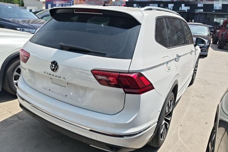 Used Volkswagen Tiguan L 2021 330TSI Automatic Two-Wheel Drive R-Line Enhanced Edition Rear Right 45 Deg