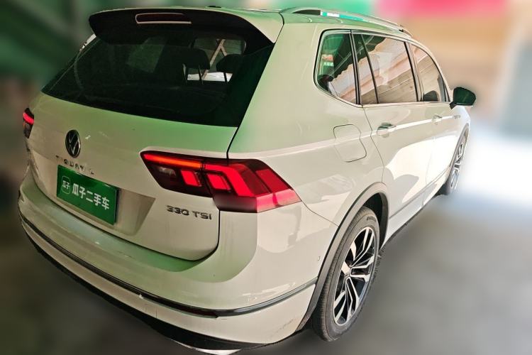Used Volkswagen Tiguan L 2021 330TSI Automatic Two-Wheel Drive R-Line Enhanced Edition Rear Right 45 Deg