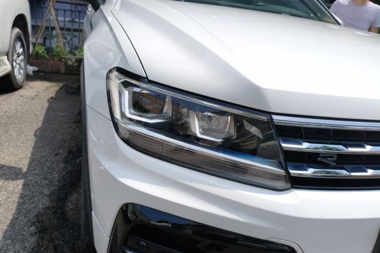 Used Volkswagen Tiguan L 2021 330TSI Automatic Two-Wheel Drive R-Line Enhanced Edition Right Front Headlight