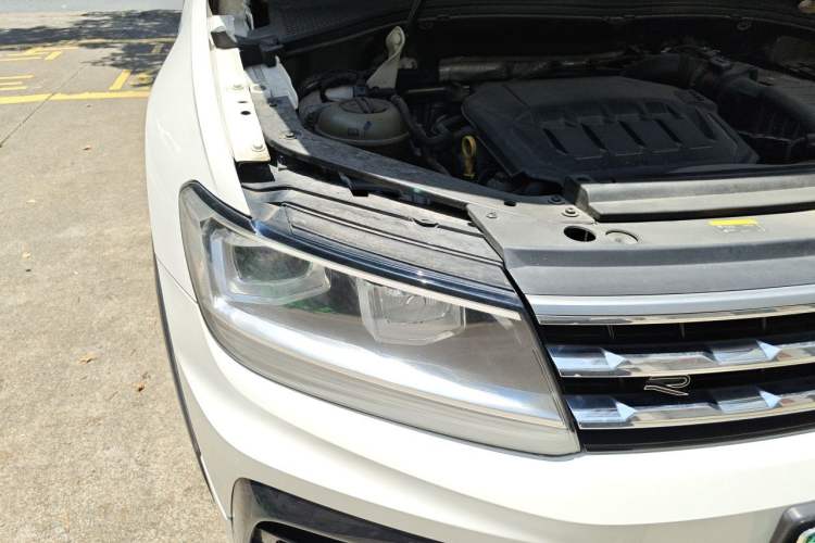 Used Volkswagen Tiguan L 2021 330TSI Automatic Two-Wheel Drive R-Line Enhanced Edition Right Front Headlight