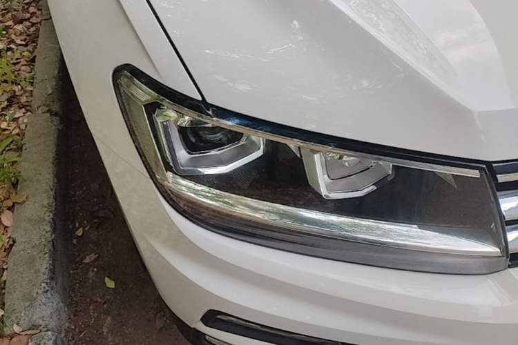 Used Volkswagen Tiguan L 2021 330TSI Automatic Two-Wheel Drive Smart Edition Right Front Headlight