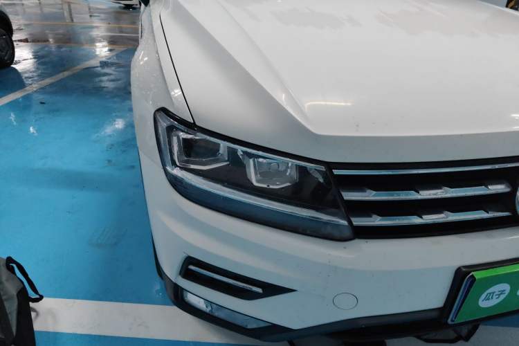 Used Volkswagen Tiguan L 2021 330TSI Automatic Two-Wheel Drive Smart Edition Right Front Headlight