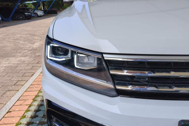 Used Volkswagen Tiguan L 2021 330TSI Automatic Two-Wheel Drive R-Line Enhanced Edition Right Front Headlight